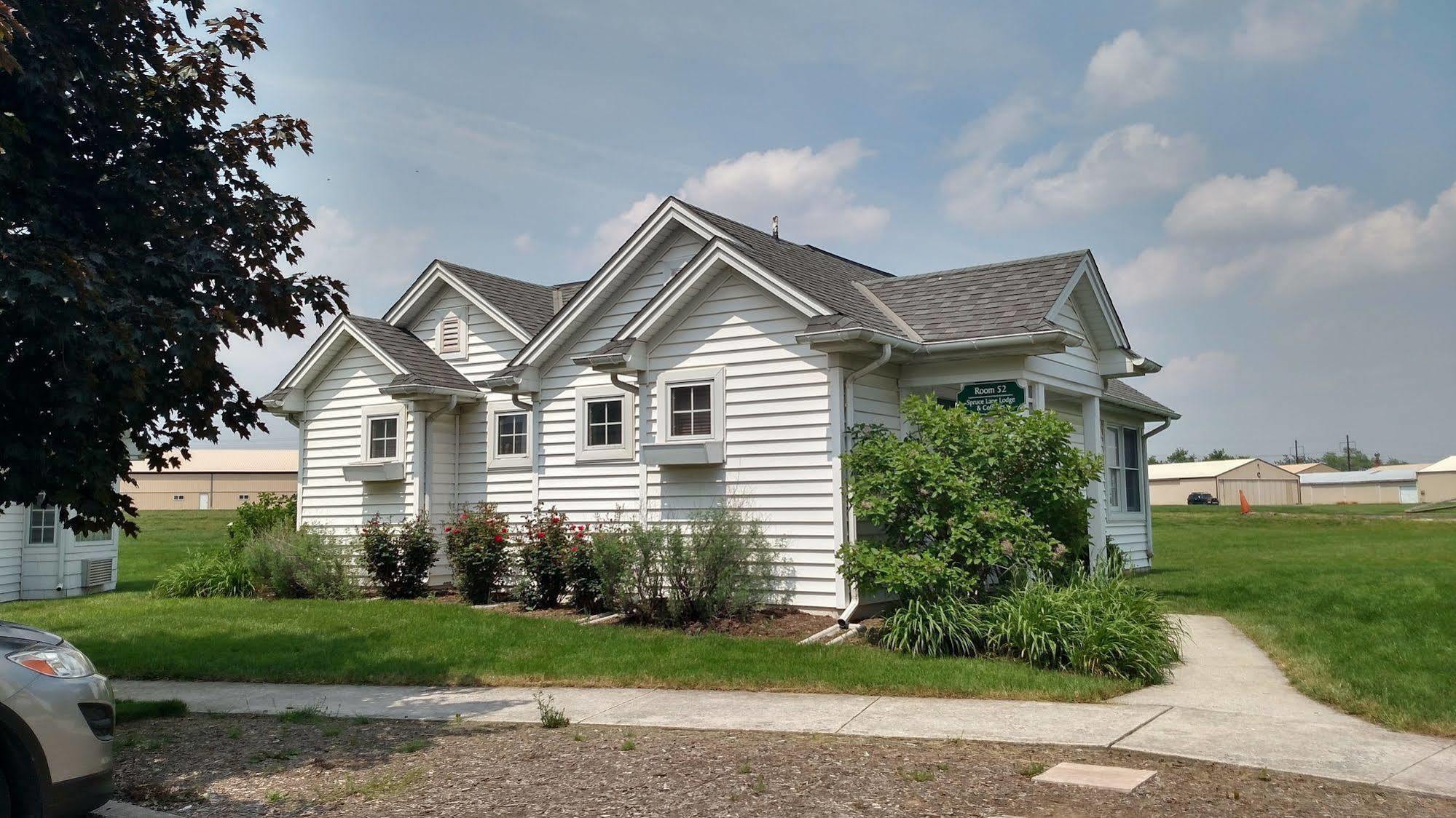Spruce Lane Lodge And Cottages Smoketown  Екстериор снимка