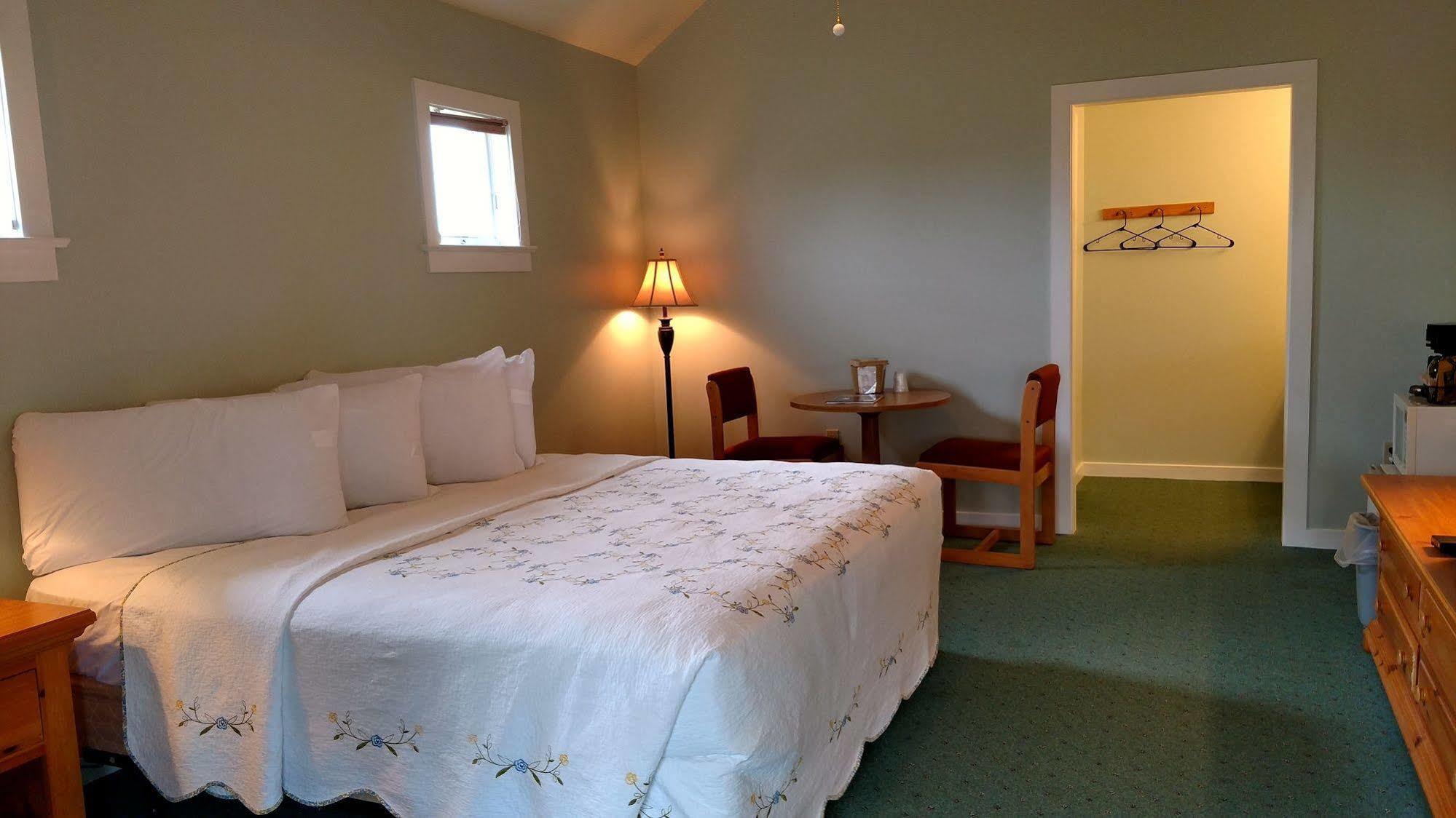 Spruce Lane Lodge And Cottages Smoketown  Екстериор снимка
