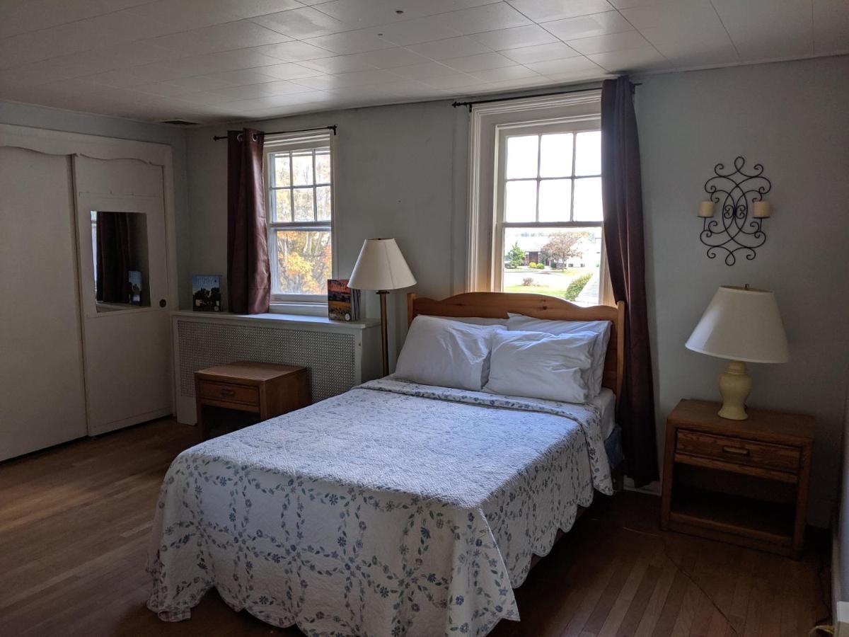 Spruce Lane Lodge And Cottages Smoketown  Екстериор снимка